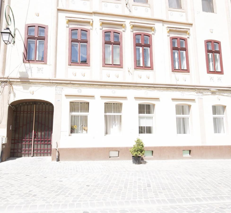 Sunny Old Town Apartment Brasov Exterior photo